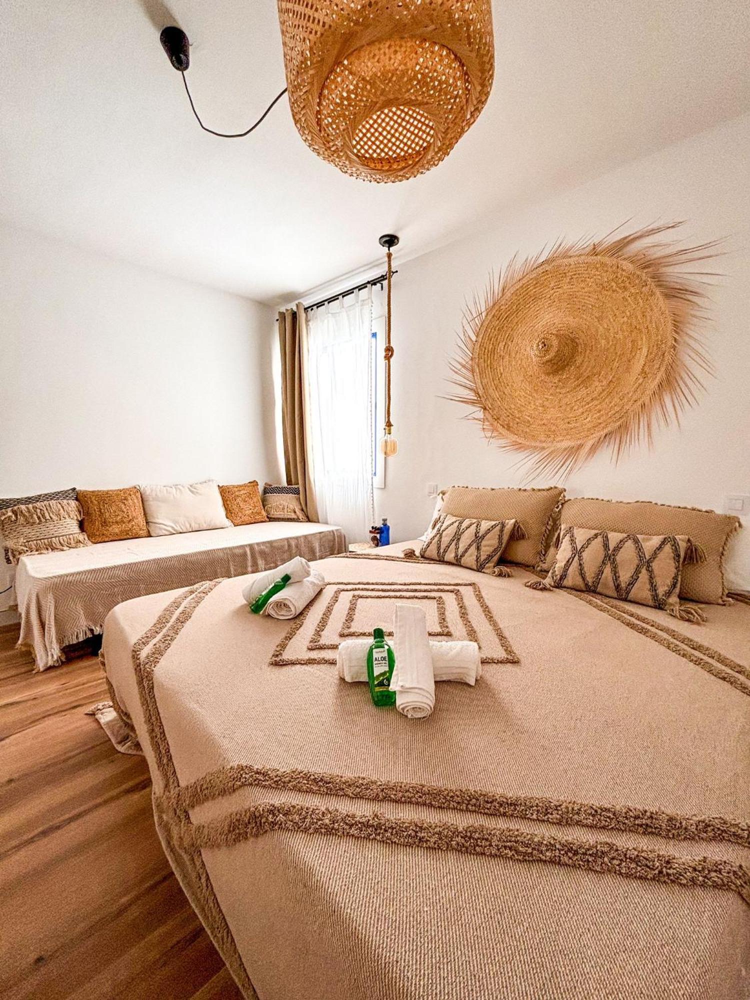 Chakra House Fuerteventura - Affordable Rooms In A Cozy Guesthouse Corralejo Exterior foto